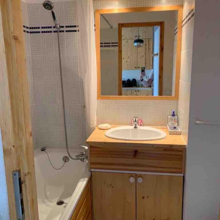 Studio cabin for 2 adults and 2 childrens with private parking - Studio avec Balcon - 4