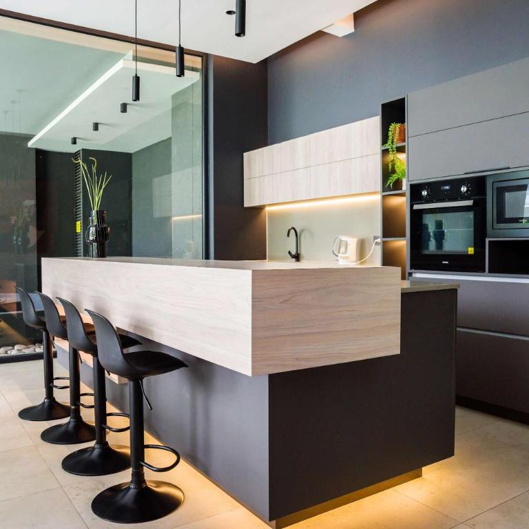 Stylish 1-BR Urban Oasis for 3 in Las Condes - Apartment - 56