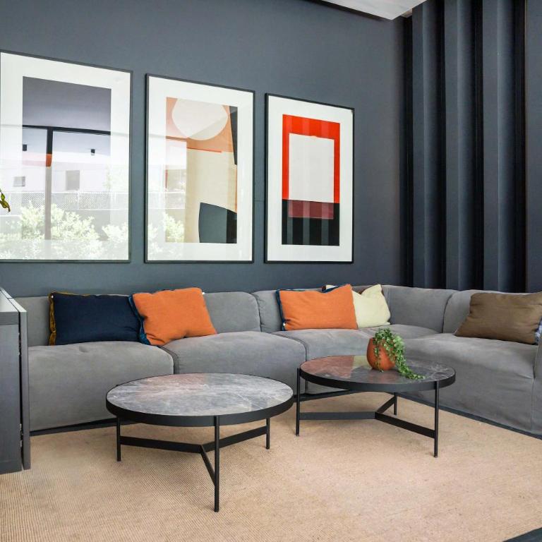 Stylish 1-BR Urban Oasis for 3 in Las Condes - Apartment - 57