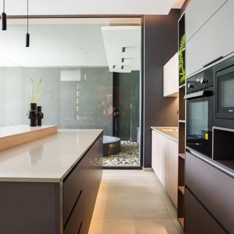 Stylish 1-BR Urban Oasis for 3 in Las Condes - Apartment - 59