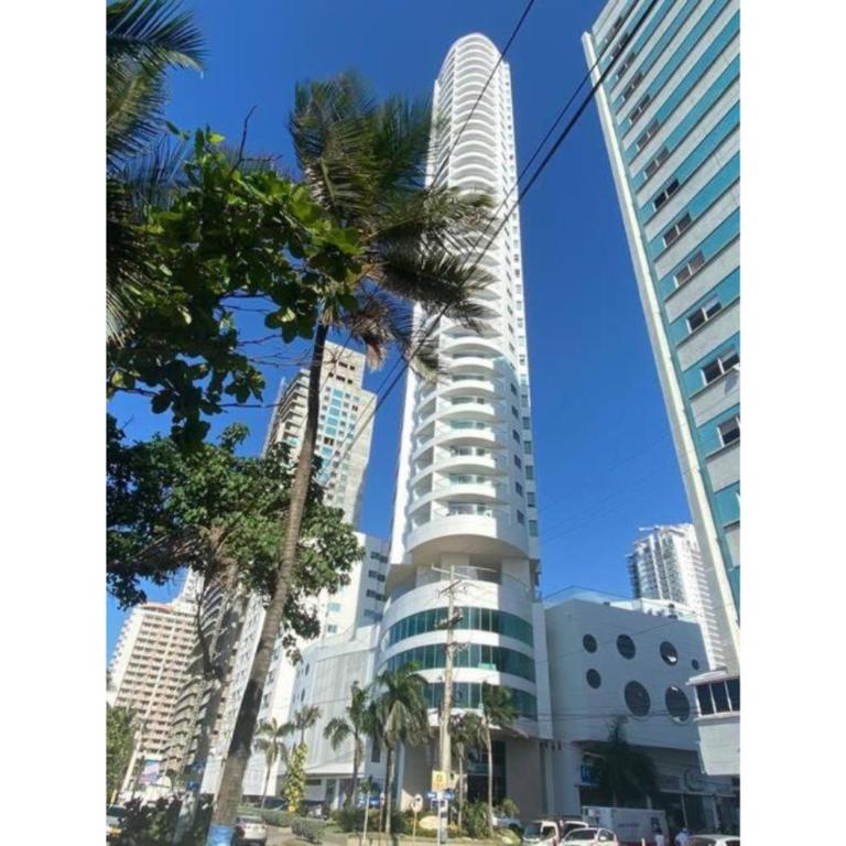Apartamento frente al mar con vista única en Cartagena - Two-Bedroom Apartment - 3