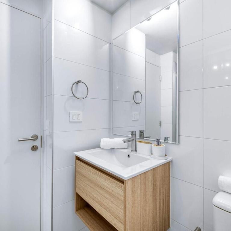 Espacio Urbano- 3D with Wifi - Three-Bedroom Apartment with View - 9