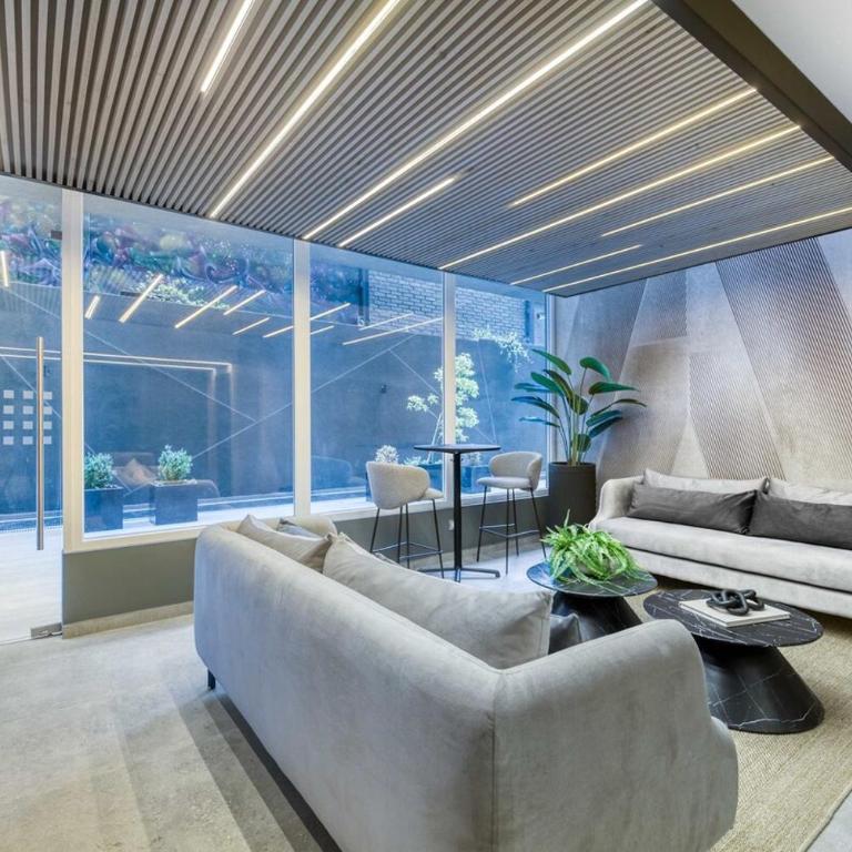 Espacio Urbano- 3D with Wifi - Three-Bedroom Apartment with View - 18