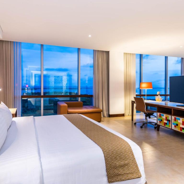 Holiday Inn Cartagena Morros by IHG - King Suite - 7
