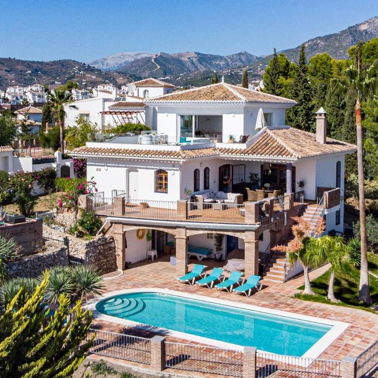 10-12-bed house in Nerja Frigiliana, Costa del Sol - Villa con piscina privada - 1