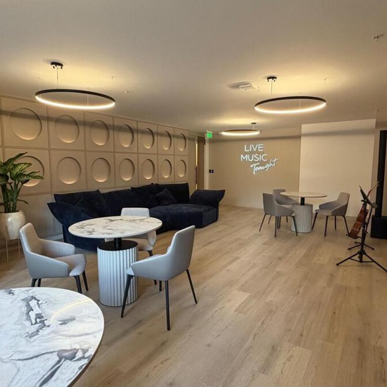 Cozy Studio in Luxury Building La Carolina - One-Bedroom Apartment - 32