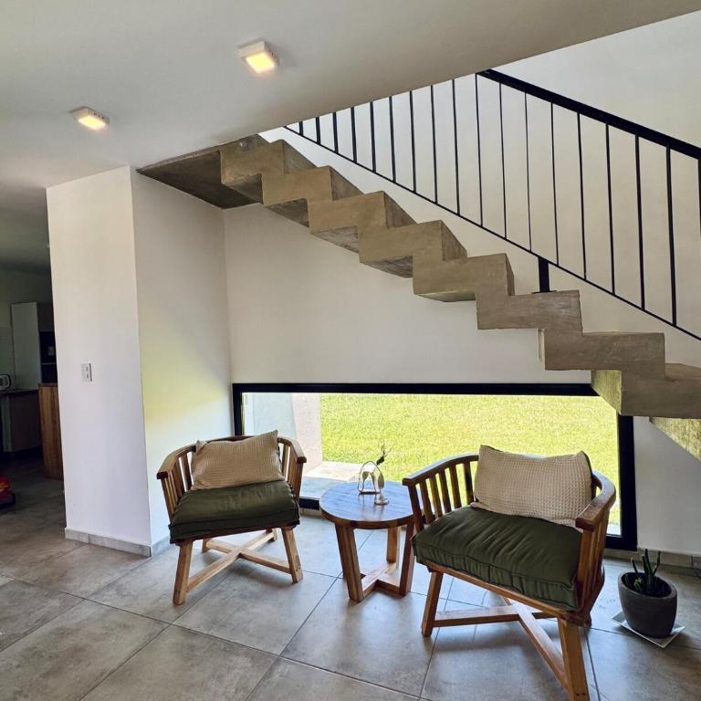 Duplex con pileta frente a lago Los Molinos - Two-Bedroom House - 45