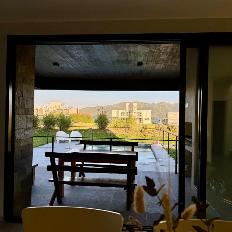Duplex con pileta frente a lago Los Molinos - Casa de 2 dormitorios - 46
