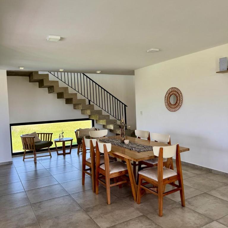 Duplex con pileta frente a lago Los Molinos - Two-Bedroom House - 52