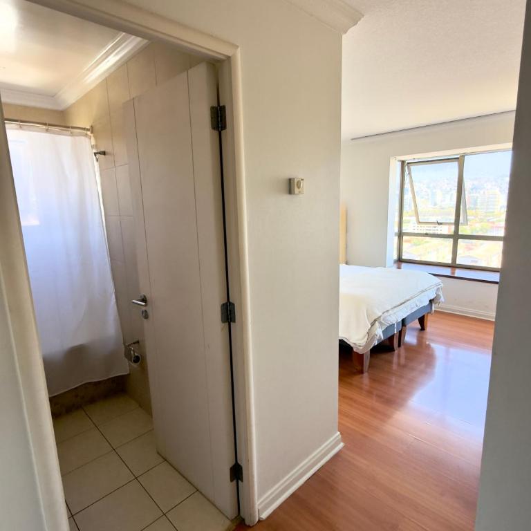 Departamento equipado a pasos de Mall Marina Arauco - Two-Bedroom Apartment - 8