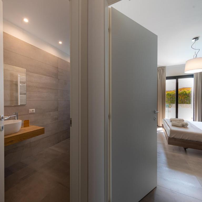 Gelso Bianco Collection Apartments - Apartment with Pool View - 29