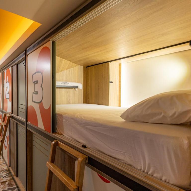 Casa Stella Rooms - 10-Bed Mixed Dormitory Room - 5