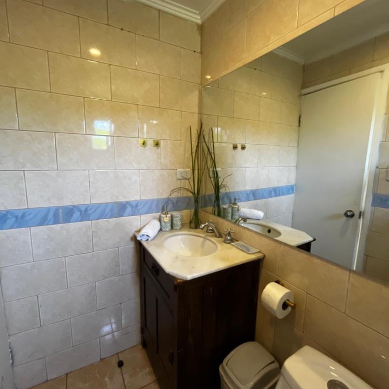 Mels House Batuco - Three-Bedroom House - 10