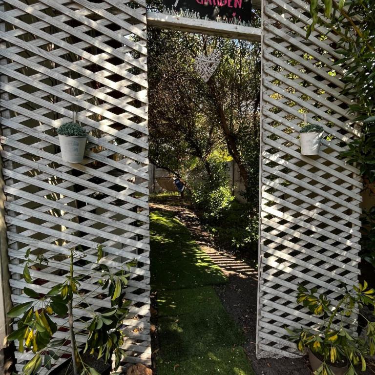 Mels House Batuco - Three-Bedroom House - 28
