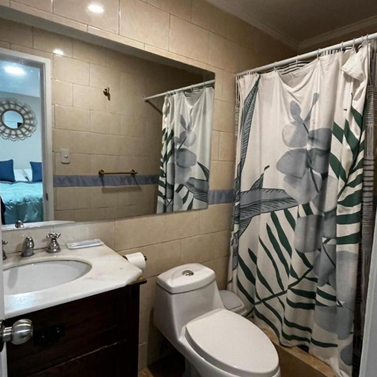 Mels House Batuco - Three-Bedroom House - 37