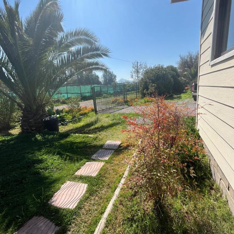 Mels House Batuco - Three-Bedroom House - 38