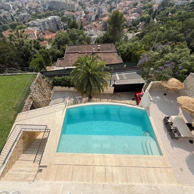 Grande villa, 6 chambres, vue mer, montagne & ville de Cannes - Villa - 26