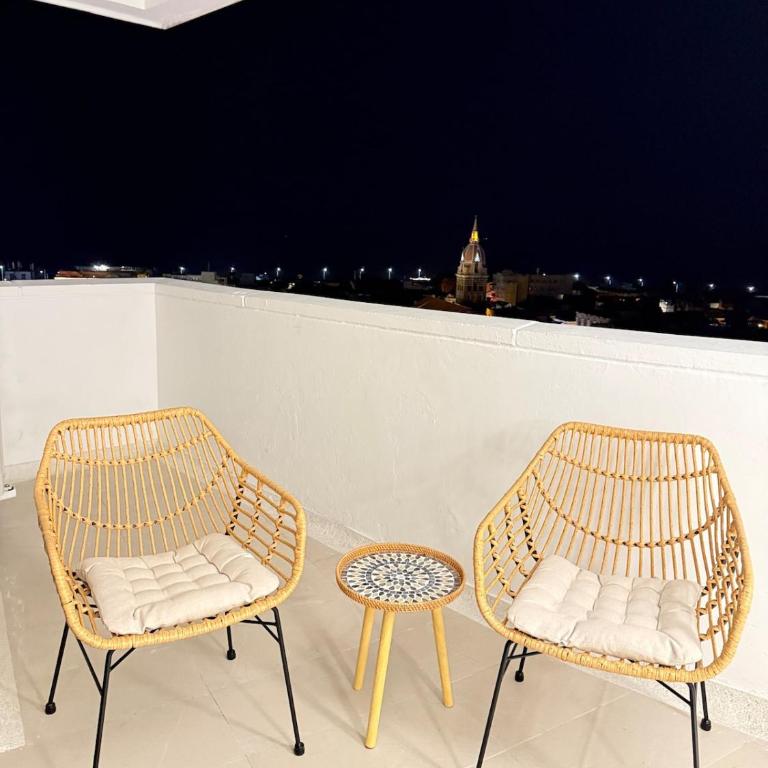 NEW Unique 270º view above the city walls - One-Bedroom Apartment - 22