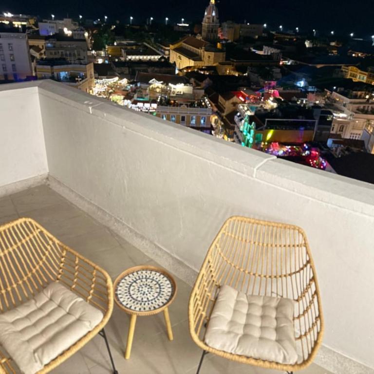 NEW Unique 270º view above the city walls - One-Bedroom Apartment - 23