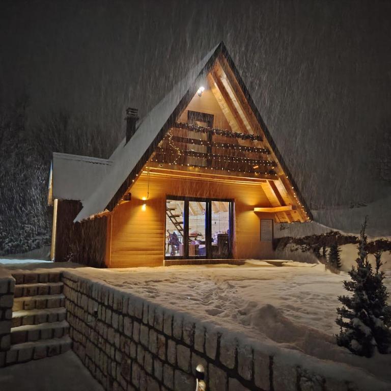 Durmitor sky - Two-Bedroom House - 10
