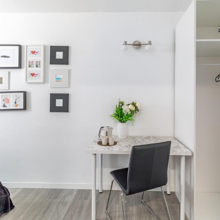 AYZ Juan de Mena - Auto check-in property - Habitación Doble Superior con 2 camas y baño privado - 5