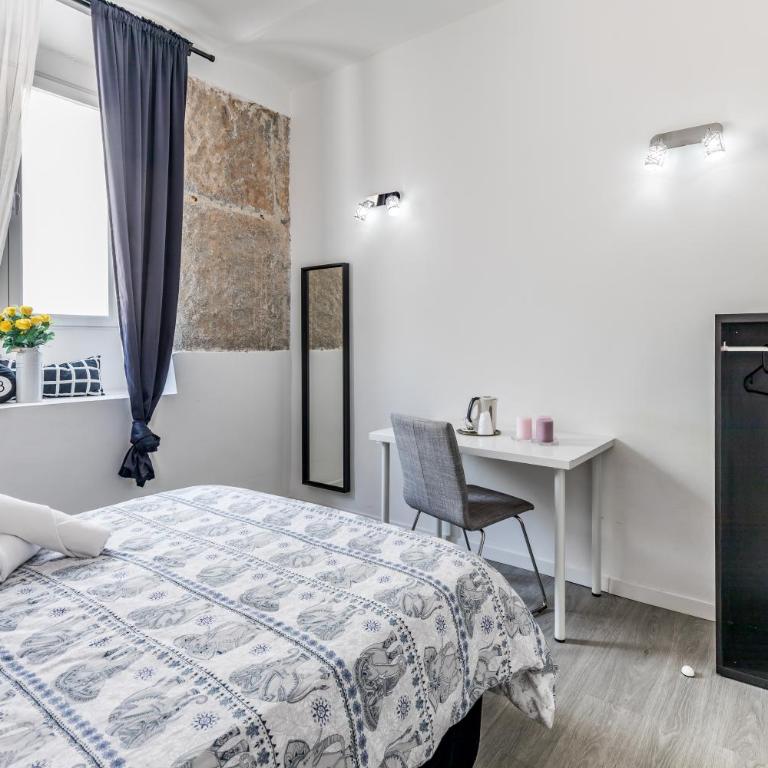 AYZ Juan de Mena - Auto check-in property - Habitación Doble con baño compartido - 8