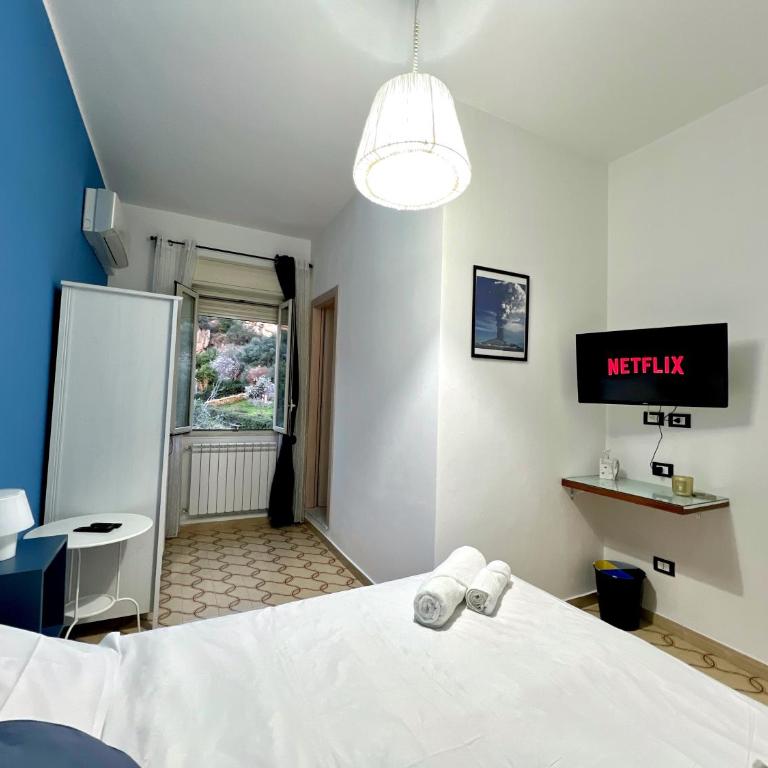 Efebo Aeterna - Rooms with Garden View - Camera Matrimoniale con Vista Giardino - 1