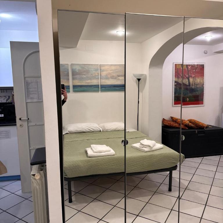 Paid Parking available- Appartamento in centro storico a Genova - Appartamento Monolocale - 10