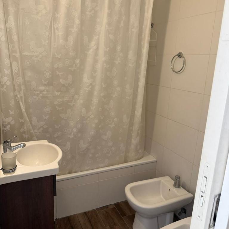 Departamento 2 ambientes Zona Shopping Aldrey - 4 personas - One-Bedroom Apartment - 3