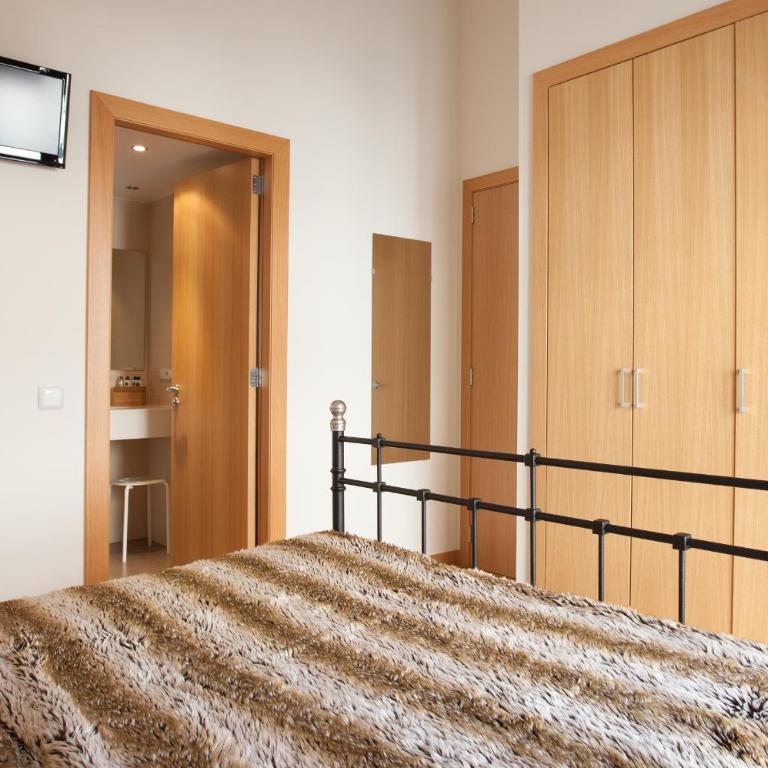 Tarter Mountain Suites - Appartamento Superior con 2 Camere da Letto e Camino (7 Persone) - 5 Minuti a Piedi dal Comprensorio Sciistico - 11