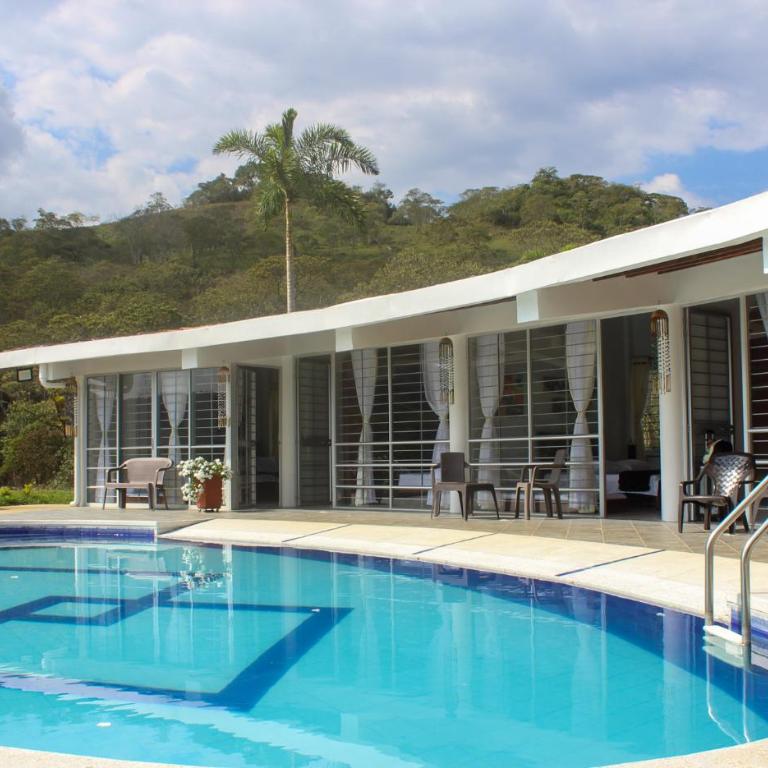 Casa Merak Villa de Lujo con Piscina Infinita y Vista 360 Desconexión Total Oiba Santander - Villa con piscina privada - 10