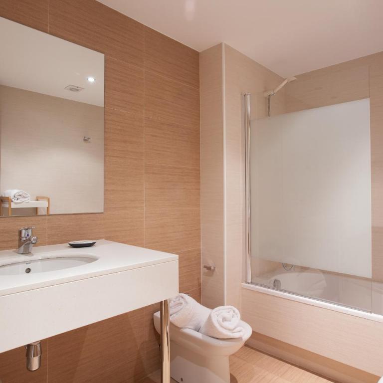 Tarter Mountain Suites - Superior Two Bedroom Apartment with Fireplace for 9 persons. 5 min Walking to Ski Area - 20