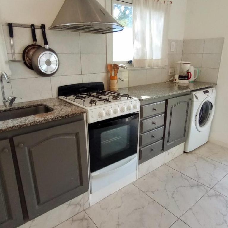 strobel - One-Bedroom House - 11