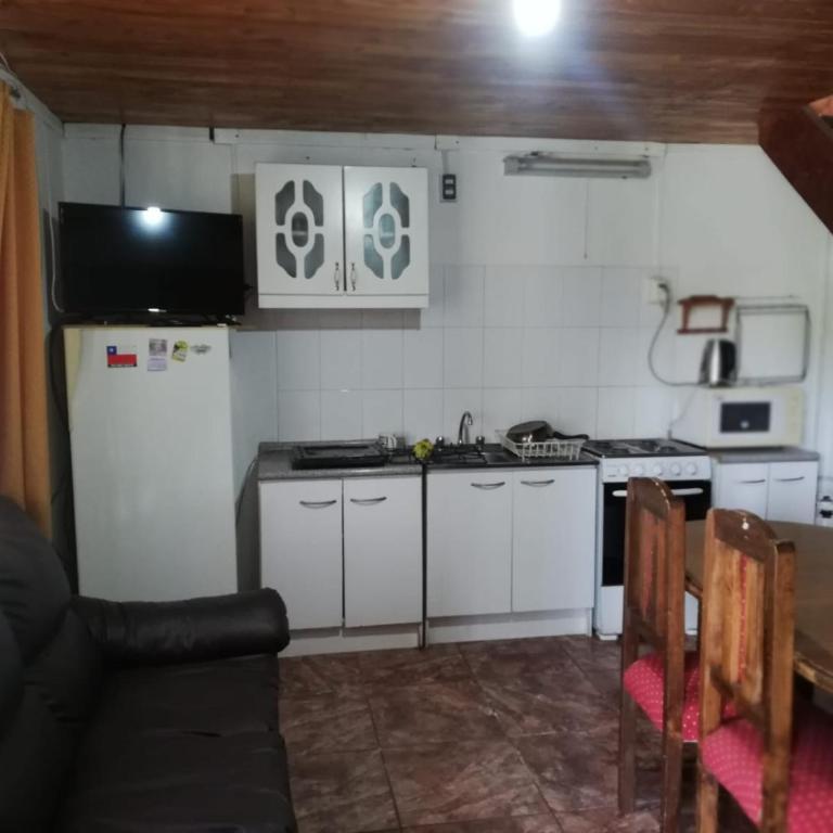 Cabañas Sendero del Lago - Three-Bedroom House - 2