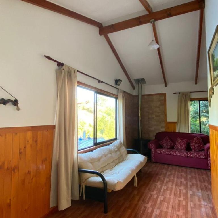 Cabañas Sendero del Lago - Three-Bedroom House - 2