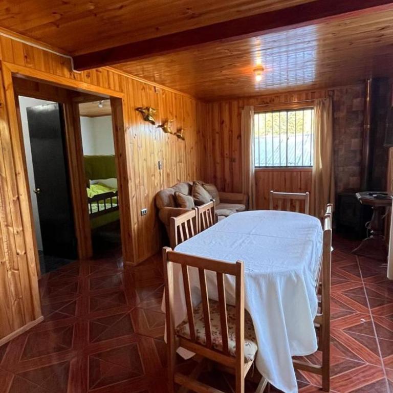 Cabañas Sendero del Lago - Two-Bedroom House - 4