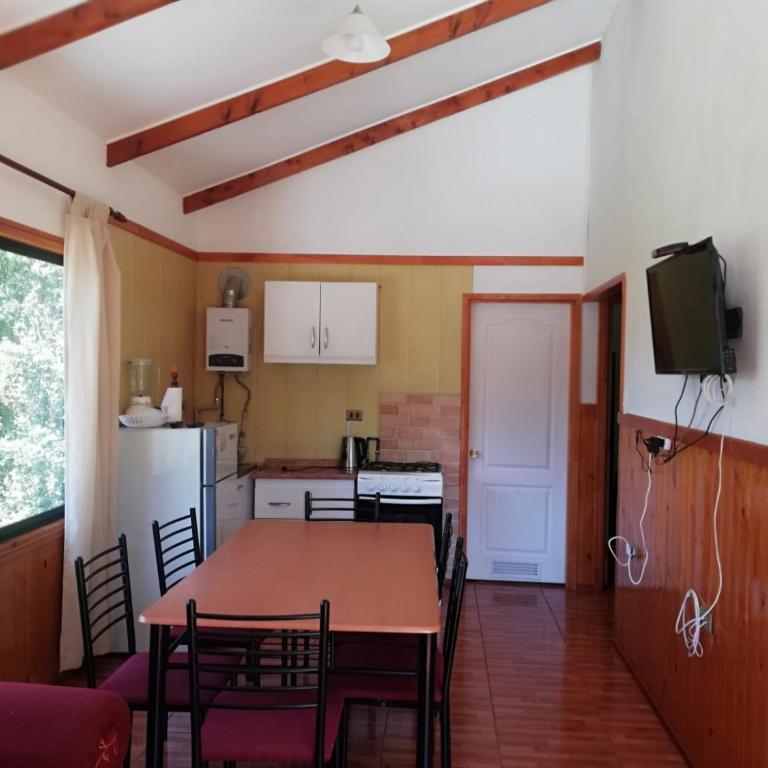 Cabañas Sendero del Lago - Three-Bedroom House - 12