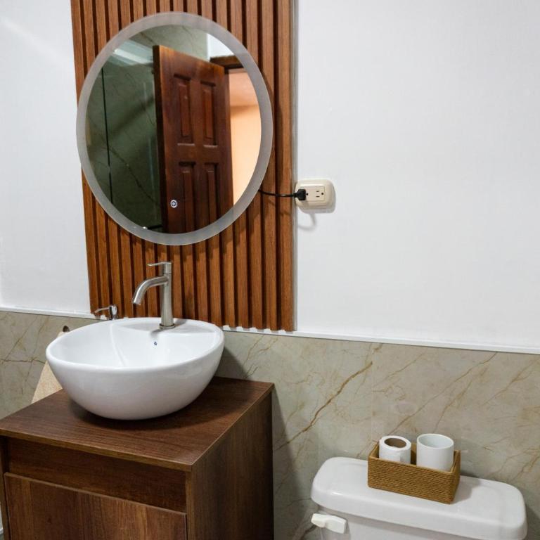 Cómodo y moderno departamento en el centro de Riobamba - Two-Bedroom Apartment - 15