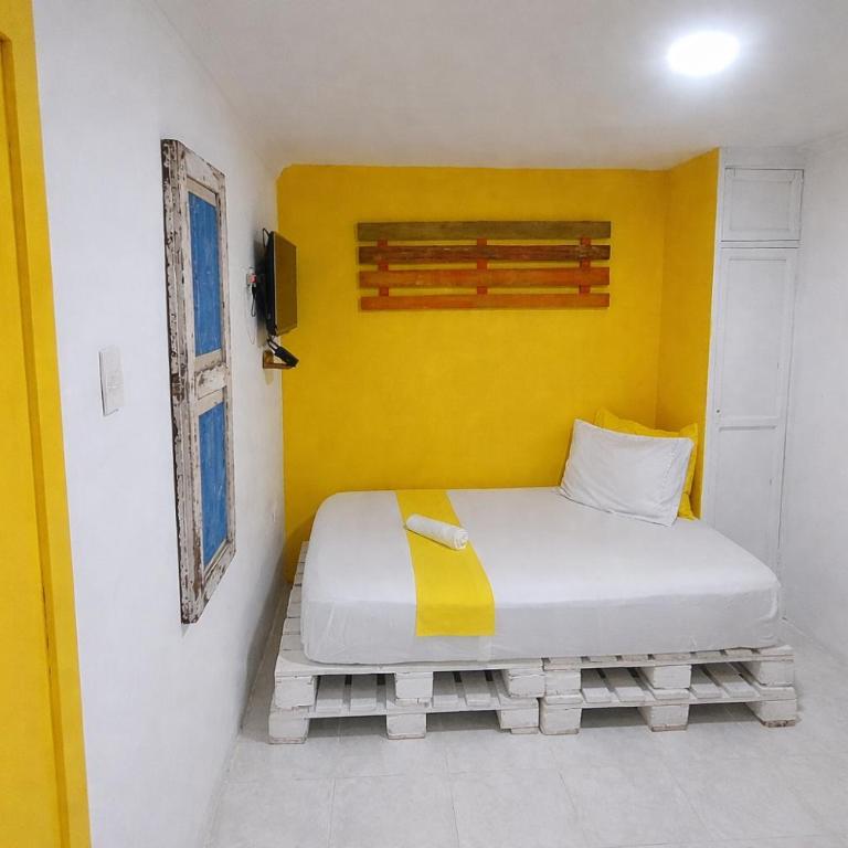 QuillaHost Guesthouse - Habitación Individual Económica - 8