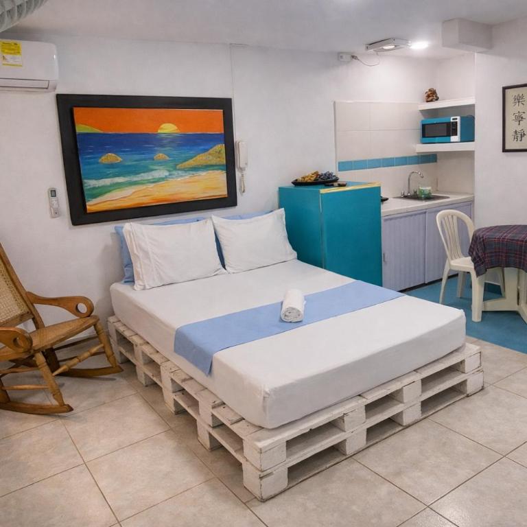 QuillaHost Guesthouse - Habitación Doble con cama supletoria - 1