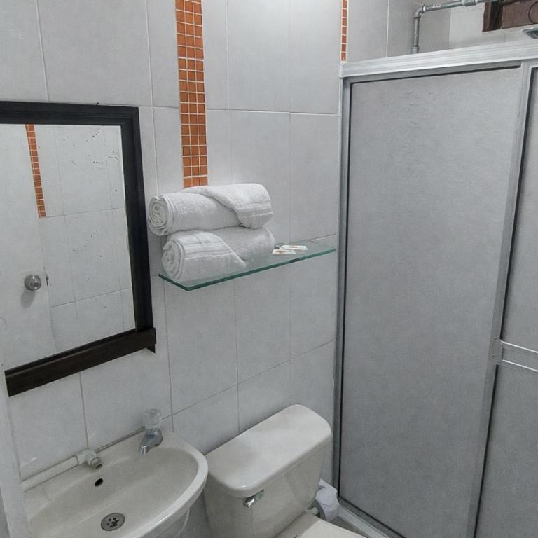 QuillaHost Guesthouse - Habitación Doble con baño privado - 4