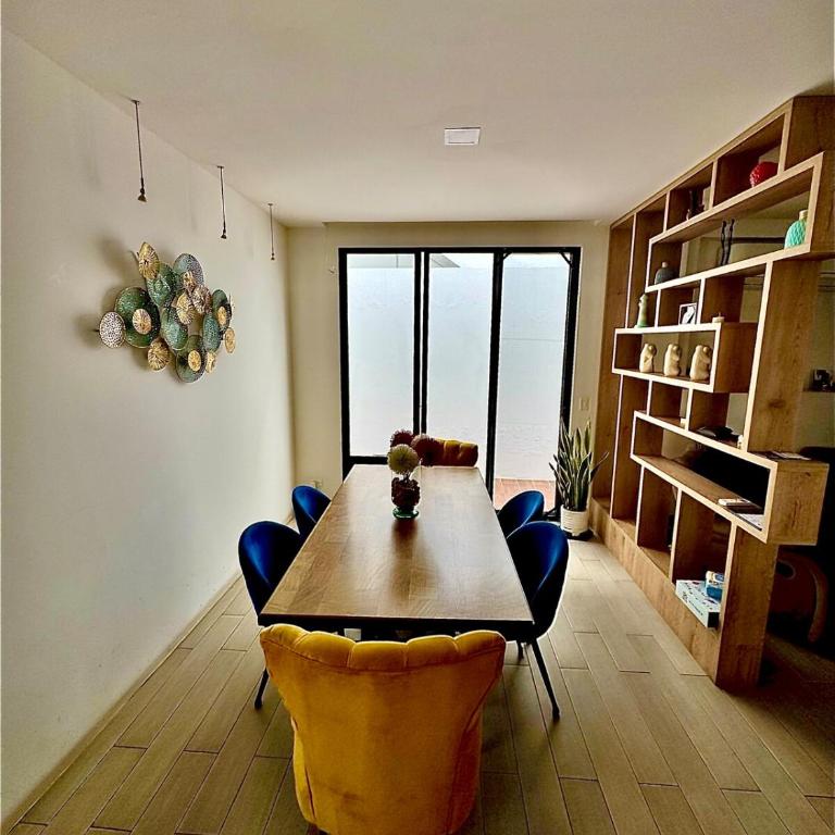 Casa Kily - Three-Bedroom House - 11