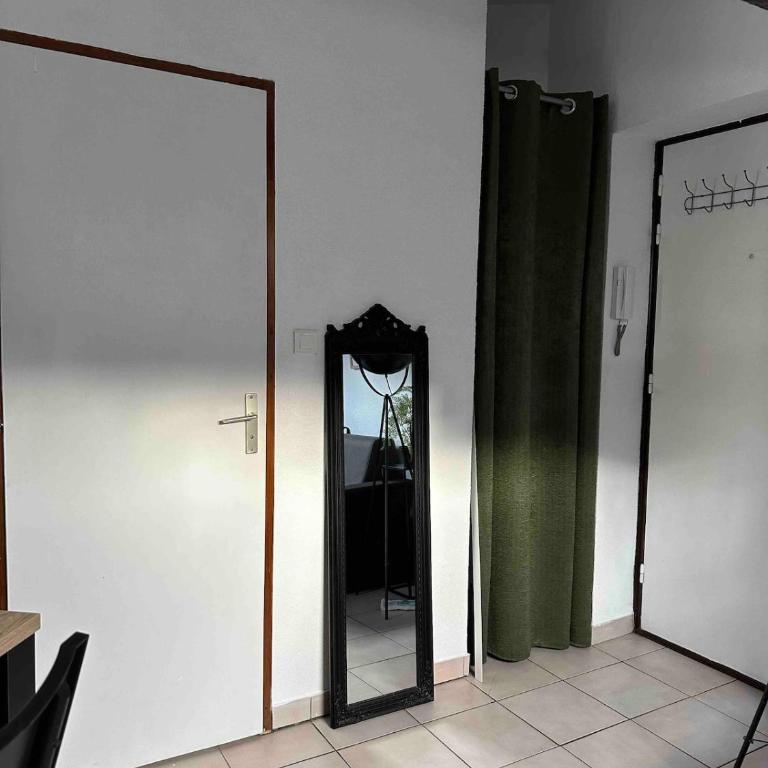 Lyon Centre - Charpennes - One-Bedroom Apartment - 2