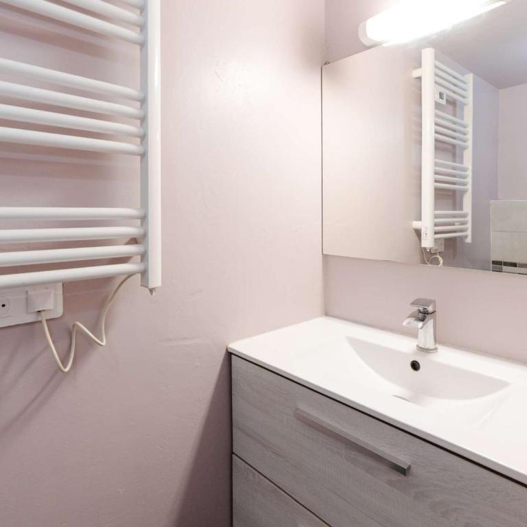 Pavillon climatisé 6 pers. avec parking & vélos à Gruissan - FR-1-409-290 - Villa - 14