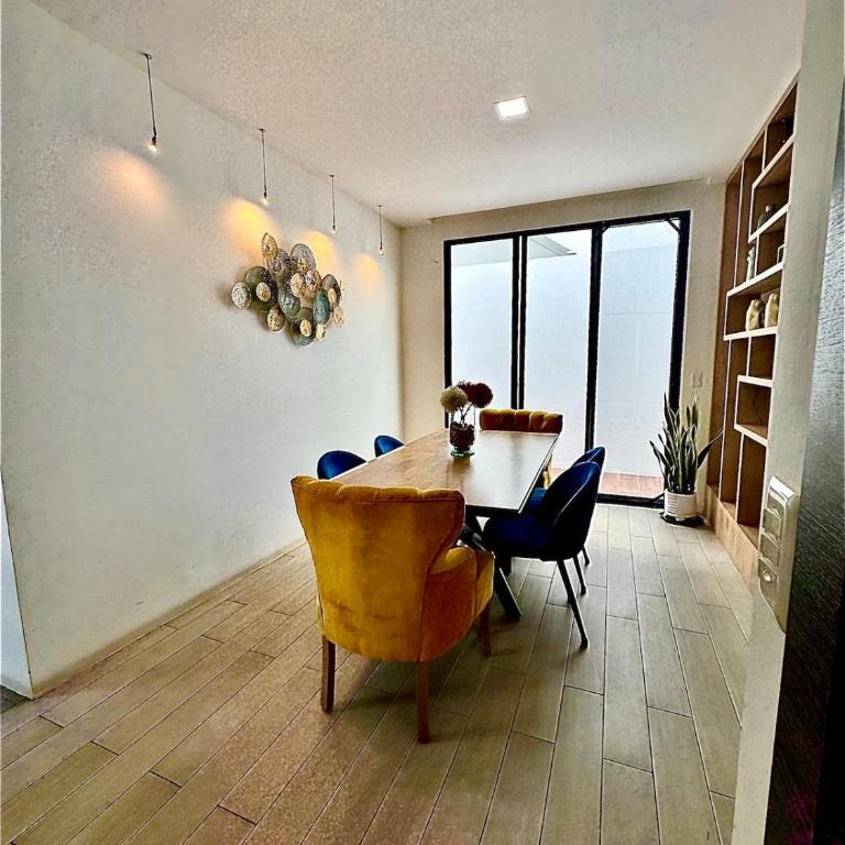 Casa Kily - Three-Bedroom House - 12