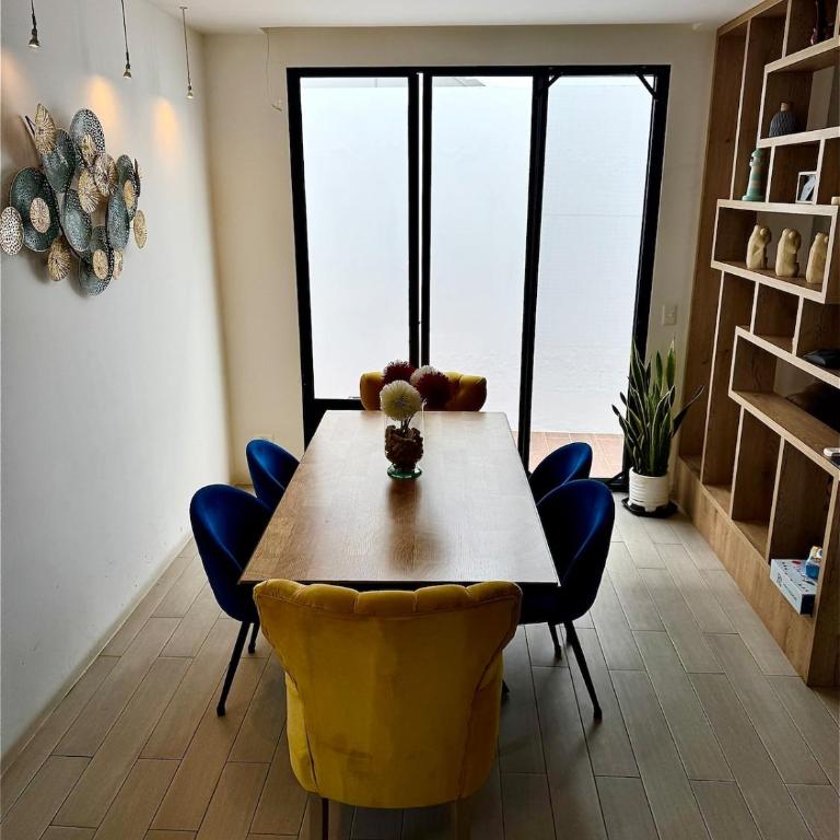 Casa Kily - Three-Bedroom House - 10
