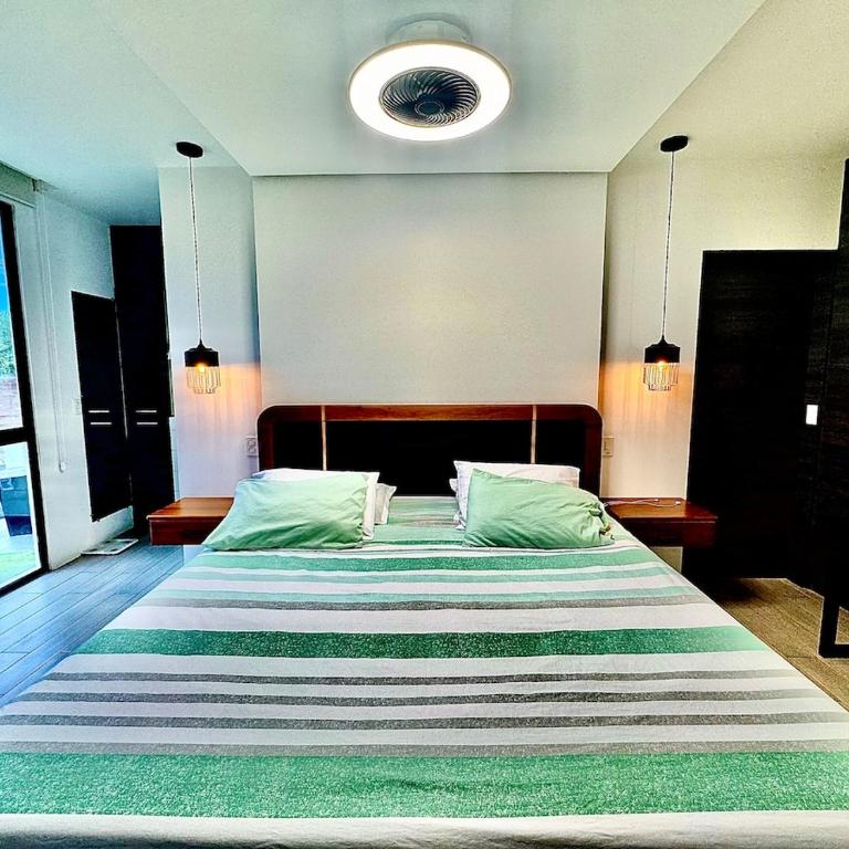 Casa Kily - Three-Bedroom House - 31