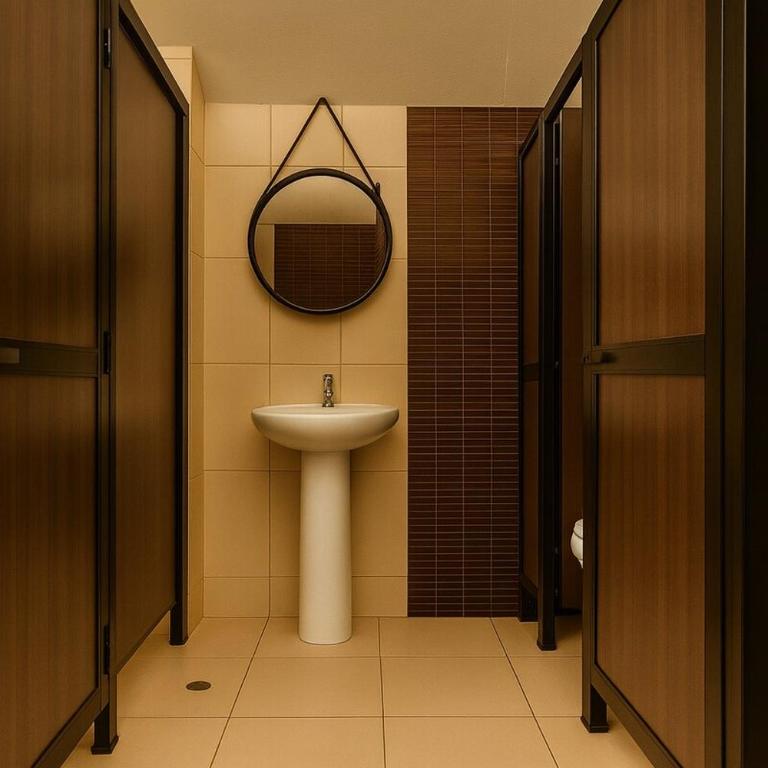 Luxury Industrial Vault, Wifi, Washer & Dryer, 5 rooms - Five-Bedroom House - 25