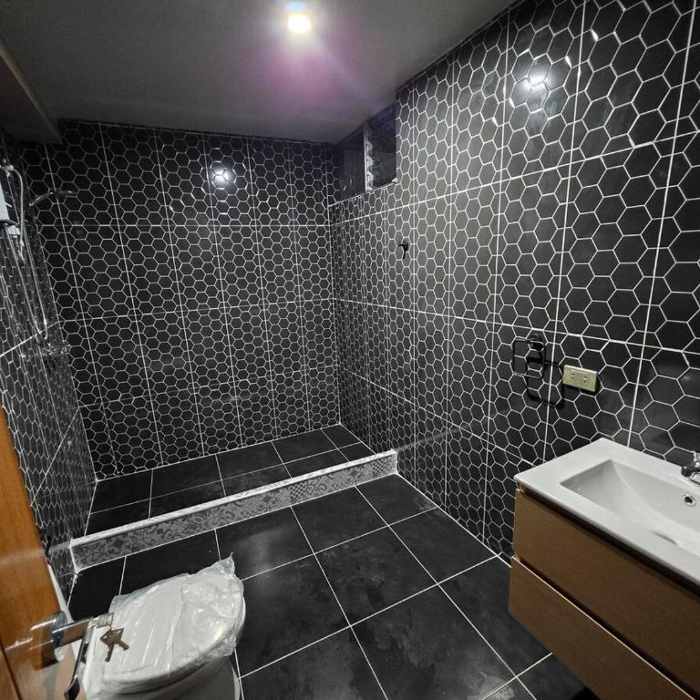 Brand New Modern and Spacious 3-Bedroom Apartment - Apartamento de 3 dormitorios - 14