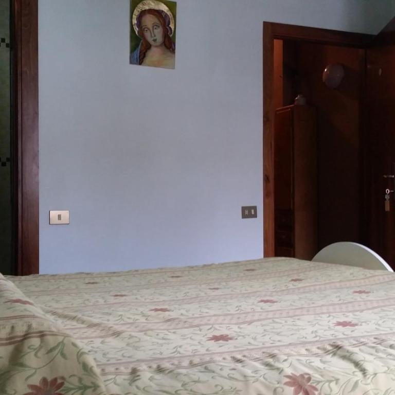 B&B Francesco in Assisi - Camera Matrimoniale/Doppia con Letti Singoli con Bagno Privato - 4